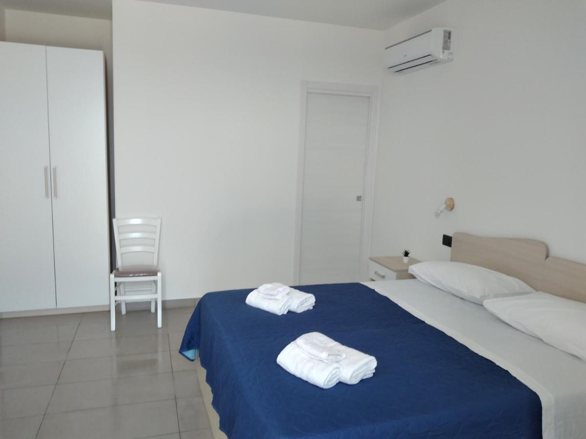 La Dama Bianca Bovo Marina Hotel Montallegro Luaran gambar