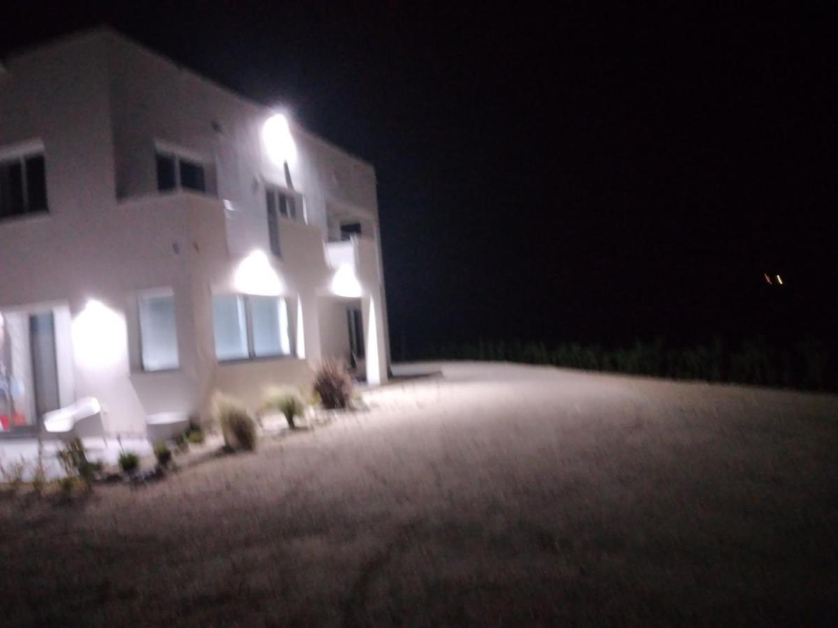 La Dama Bianca Bovo Marina Hotel Montallegro Luaran gambar